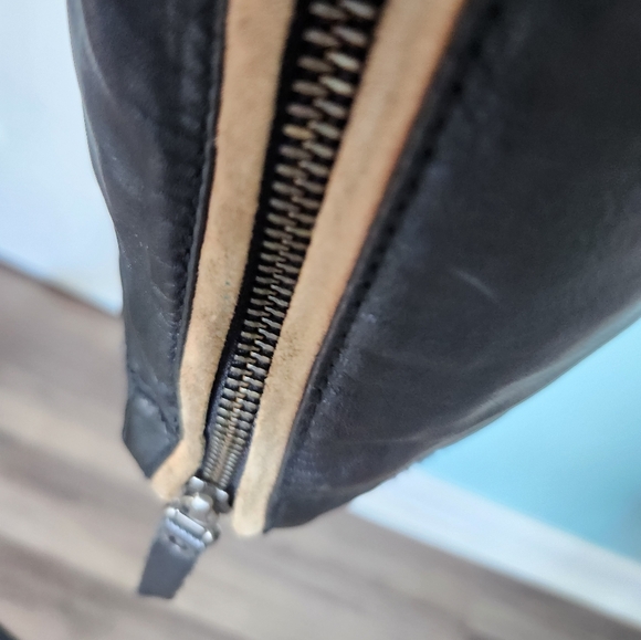 Harley Davidson Leather and Suede Riding Jacket - Picture 8 of 17